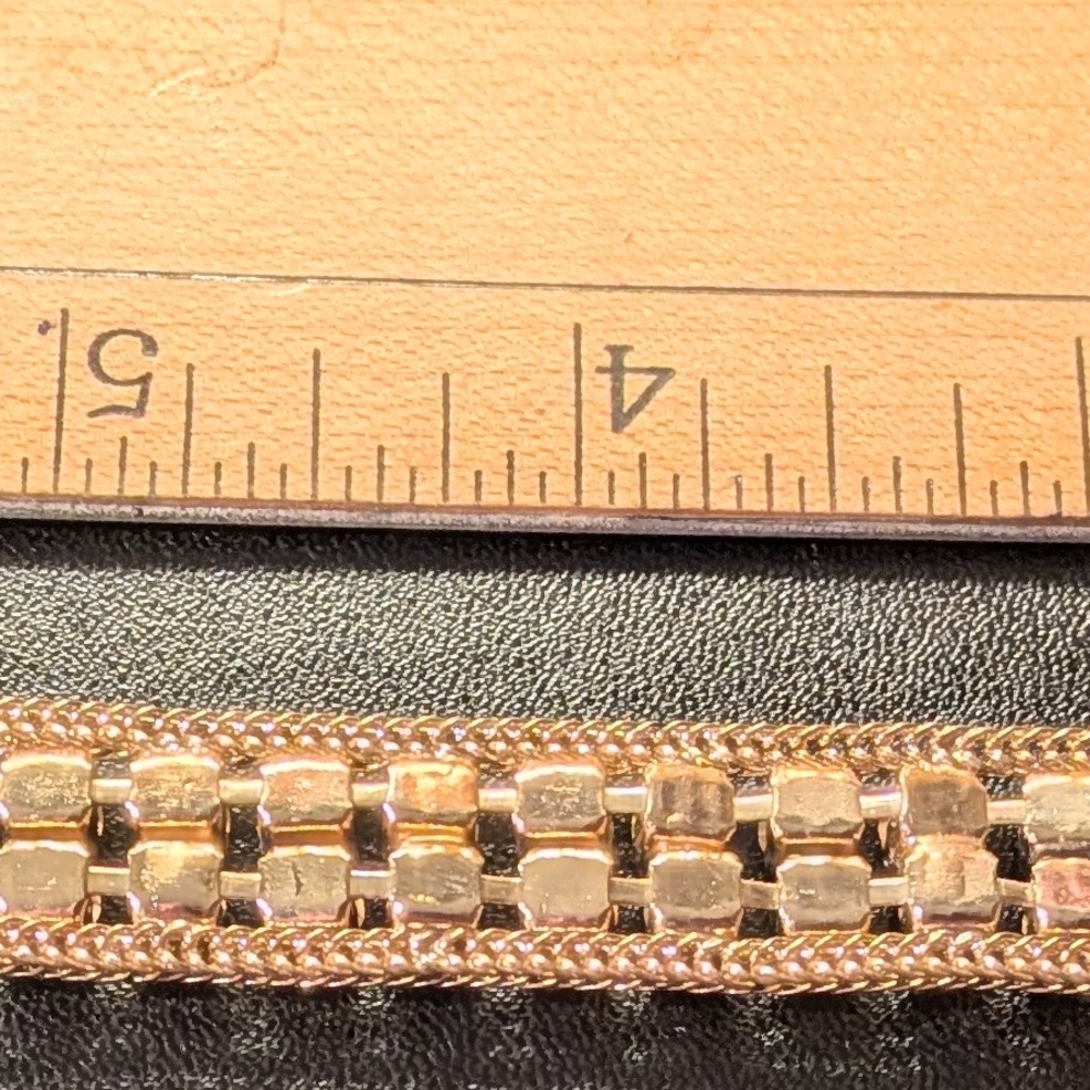 Vintage Elegant Gold and Bronze Coloured Bracelet. 7 Inches - Picture 3 of 4